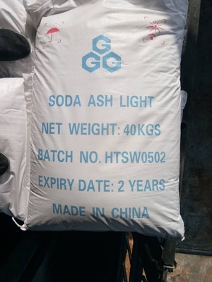 40 kg/BAG Cendre de soda de carbonate de sodium utilisée dans le pétrole, la chimie et la fabrication du papier