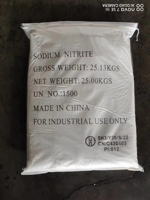 NaNO2 Nitrite de sodium 27 MT / 20 GP 25 KG/ BAG Utilisé comme assistant de teinture