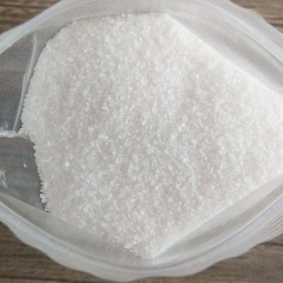Poudre granulaire cristalline polyacrylamide PAM dissoute en 60 minutes