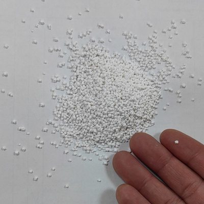 94% à 97% de chlorure de calcium Blanc granulaire de qualité industrielle Chlorure CaCl2 Chlorure de calcium Particules 25 kg