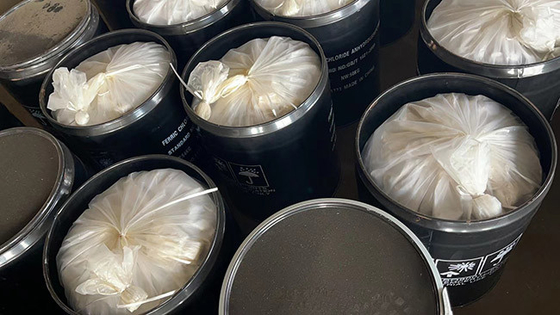 50 kg/DRUM FeCL3 Chlorure ferrique pour le traitement de l'eau et la gravure