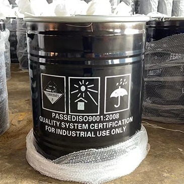 Chlorure ferrique anhydre 50 kg/tambour en poudre verte noire