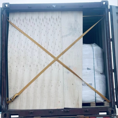 Le nitrate de sodium NaNO3 utilisé comme agent oxydant dans la production de poudre à canon 1000 kg / BAG