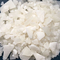 Les flocons blancs repassent le sulfate en aluminium libre en réactif industriel
